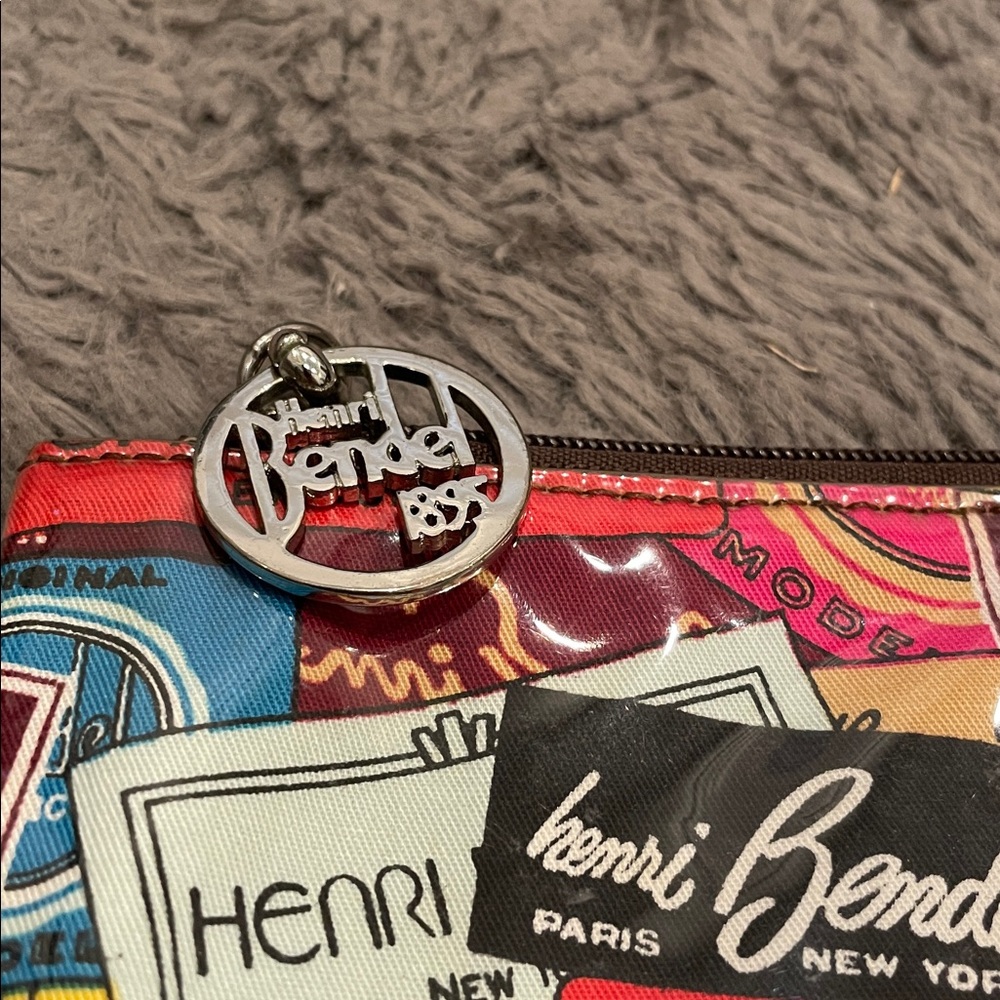 HENRI BENDEL Vintage Logos Zippered Makeup Bag 9x5 | GUC - Picture 4 of 7